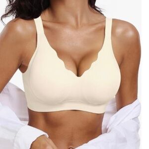 Cream Bra - size Medium NIB